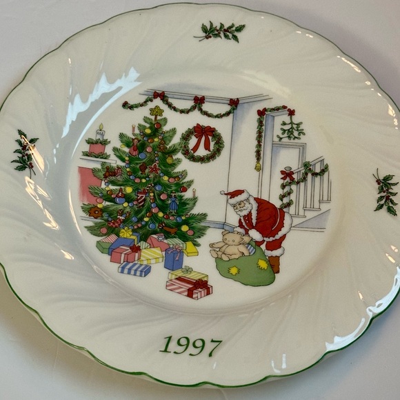 Nikko Happy Holidays 1997 Christmas Plate | Deck the Halls Collectible, Japan - Picture 5 of 12